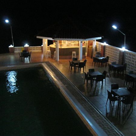 Fisherman'S Inn Hotel Florence Hall المظهر الخارجي الصورة