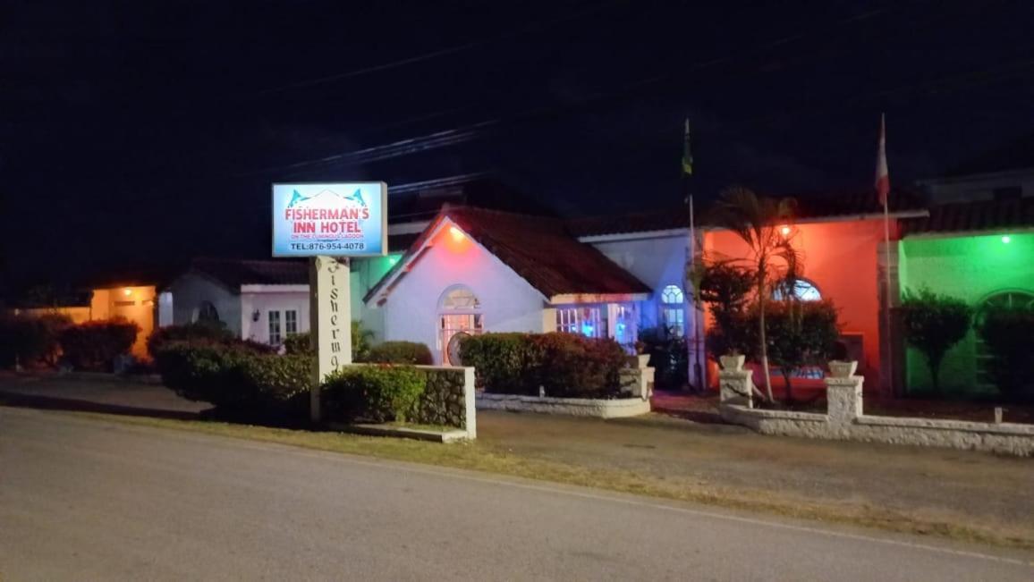 Fisherman'S Inn Hotel Florence Hall المظهر الخارجي الصورة