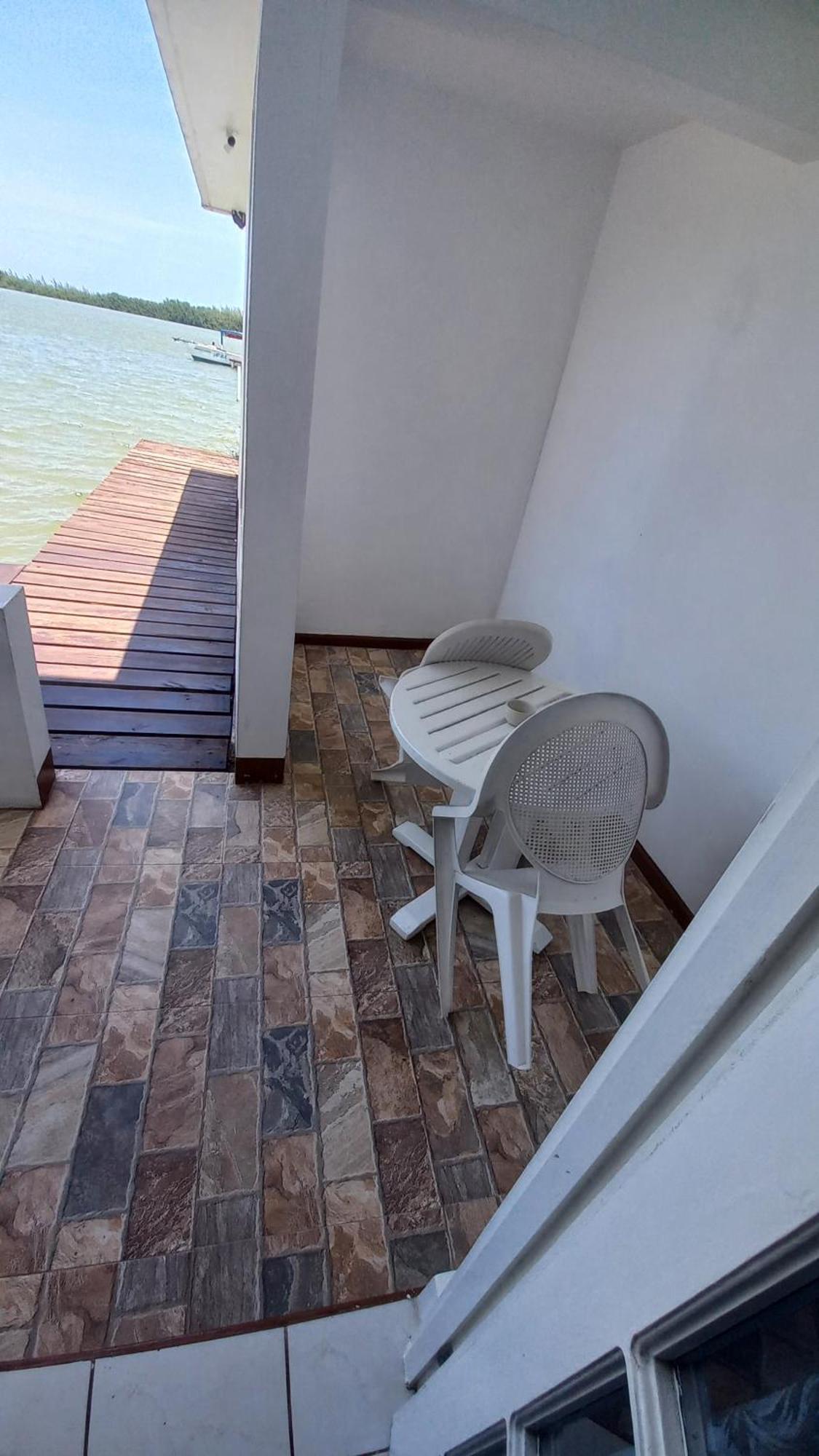 Fisherman'S Inn Hotel Florence Hall المظهر الخارجي الصورة