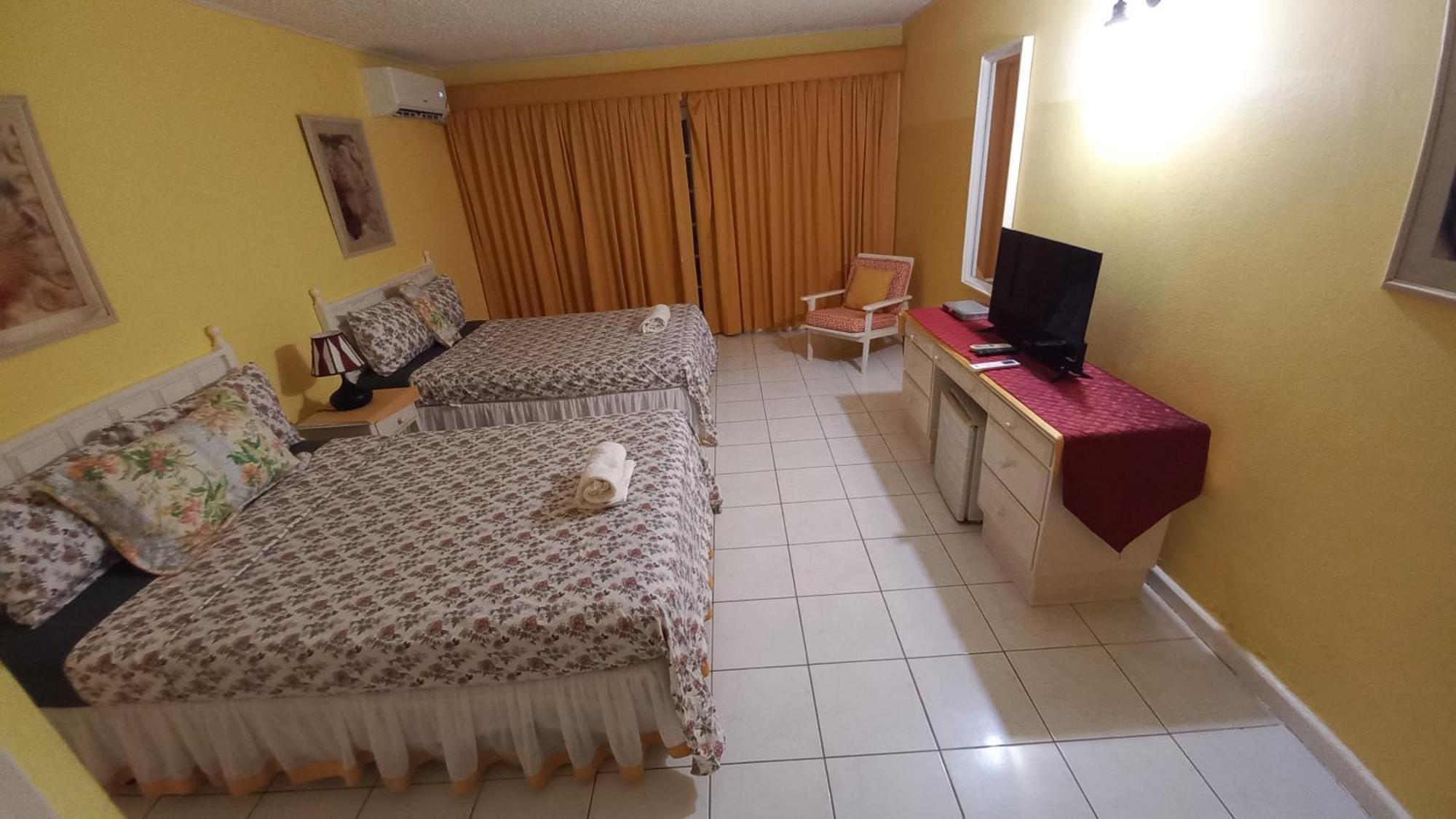 Fisherman'S Inn Hotel Florence Hall المظهر الخارجي الصورة